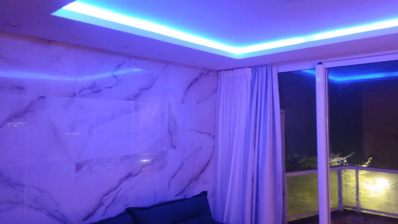 Apartamento De Cobertura Frente Para O Mar Итапема Экстерьер фото