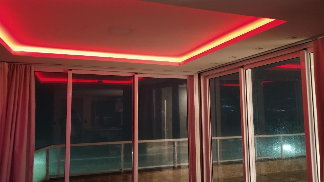 Apartamento De Cobertura Frente Para O Mar Итапема Экстерьер фото