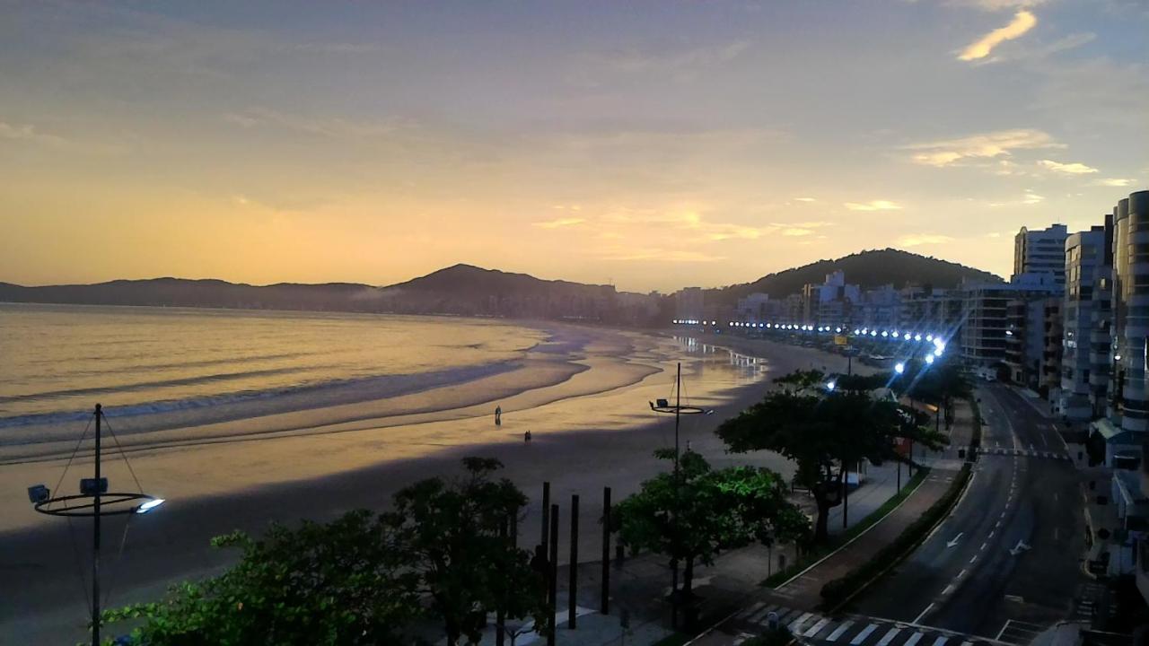 Apartamento De Cobertura Frente Para O Mar Итапема Экстерьер фото