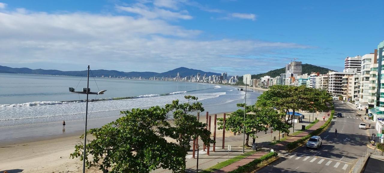 Apartamento De Cobertura Frente Para O Mar Итапема Экстерьер фото