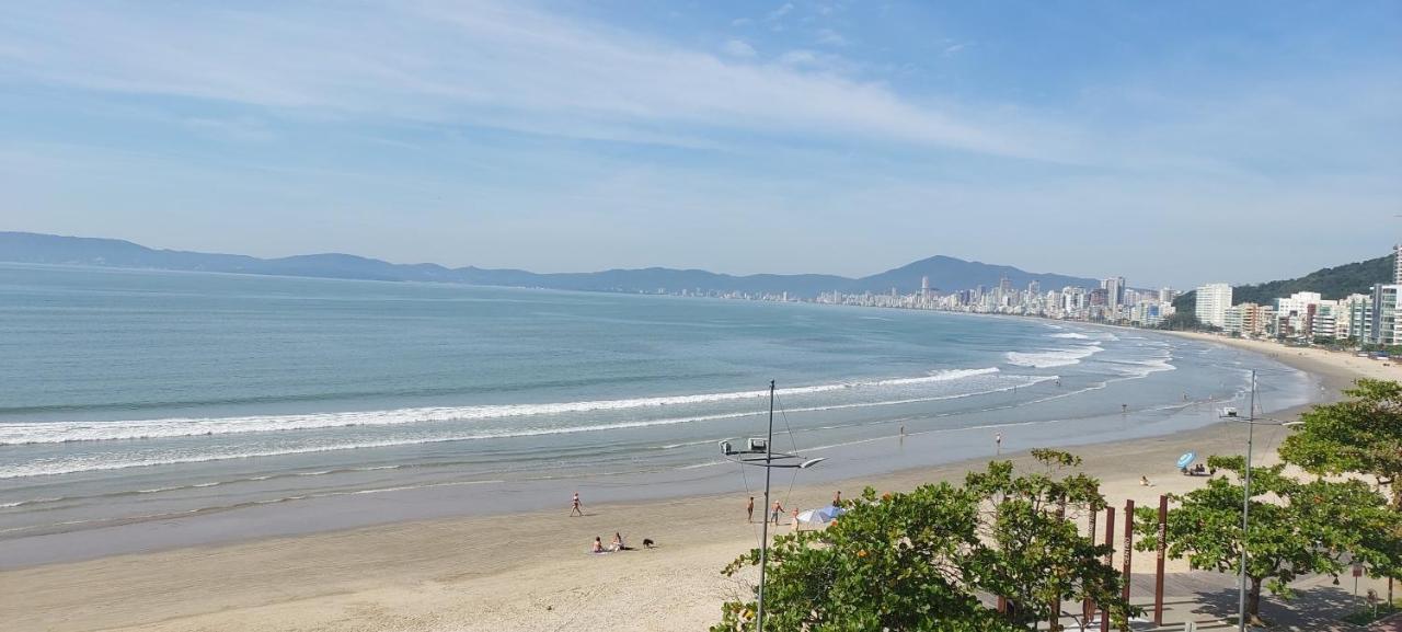 Apartamento De Cobertura Frente Para O Mar Итапема Экстерьер фото